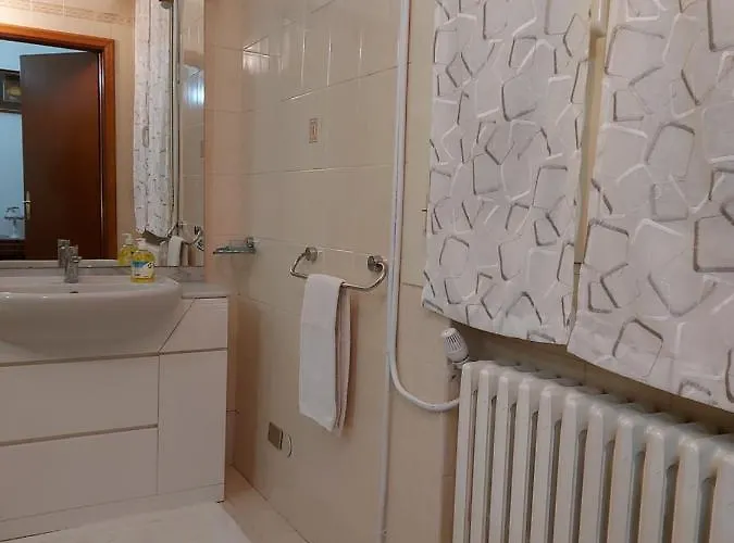 Paolida,aceto Balsamico & Tastings 3*